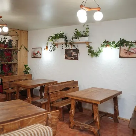 מלון Girskiy Prutets