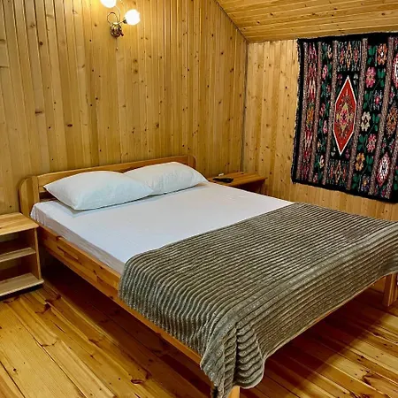 Girskiy Prutets Hotel Boekovel