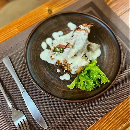 Girskiy Prutets מלון 4*