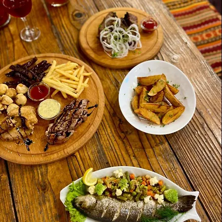 מלון Girskiy Prutets 4*