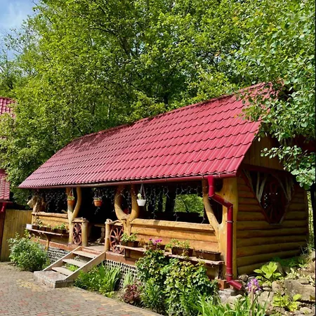 Girskiy Prutets Hotel