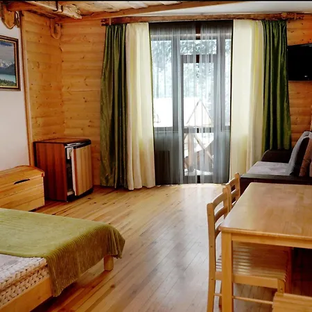 Girskiy Prutets 4* בוקובל