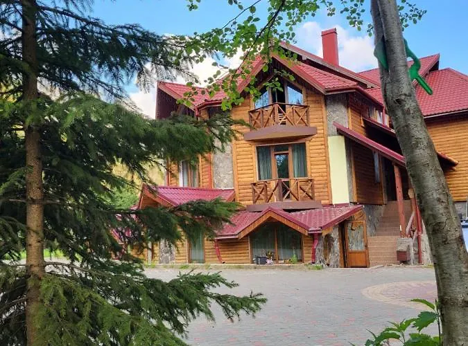 Girskiy Prutets Szálloda 4*